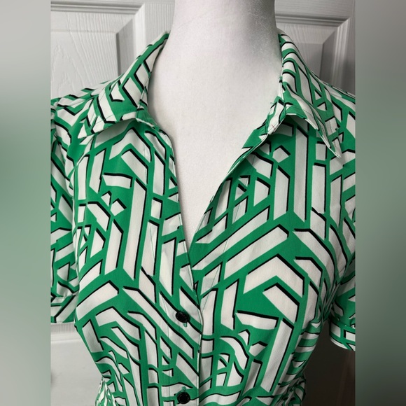 Karl Lagerfeld Paris Green White V-Neck Print Belted Shirt Dress Size 12 - Picture 3 of 12